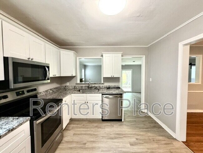 Building Photo - 4689 S Troost Ave