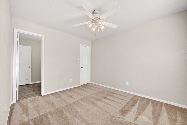 Building Photo - 3031 View Valley Trail