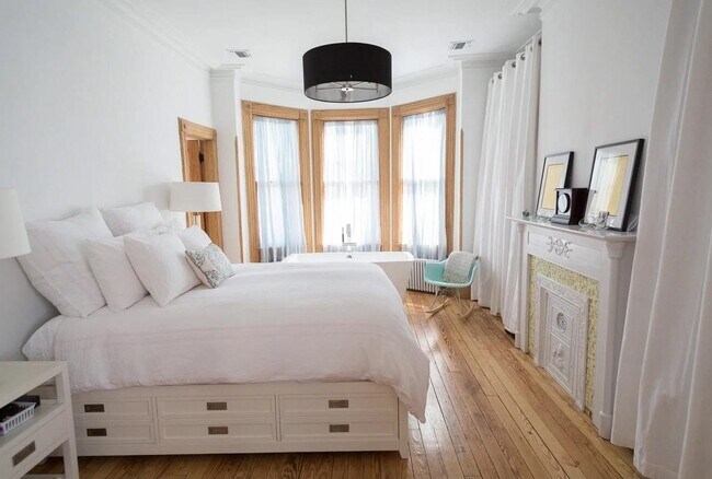 Building Photo - 1901 Palisade Ave