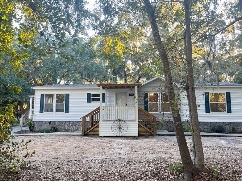 Primary Photo - 2243 Limerick Rd