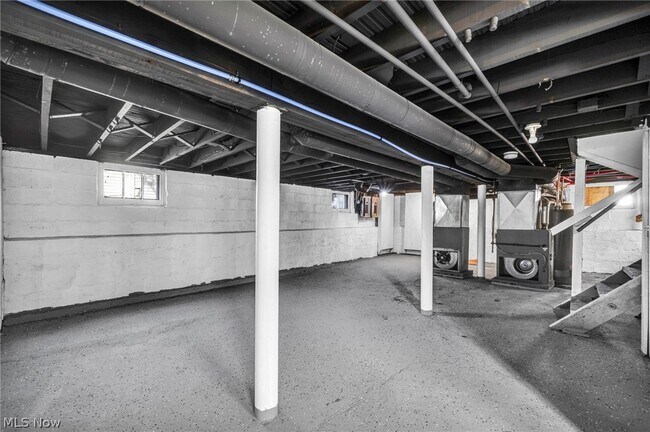 Building Photo - 4306 Buechner Ave