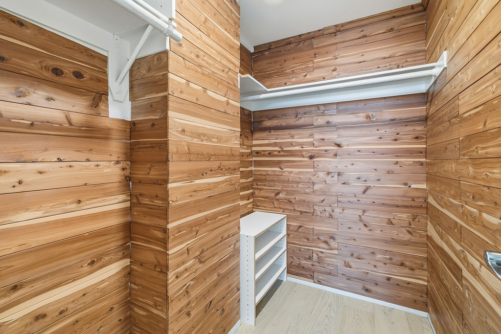 Building Photo - 501 Herondo St