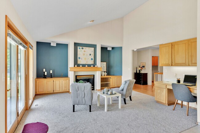 Building Photo - 4605 E Birkdale Ln