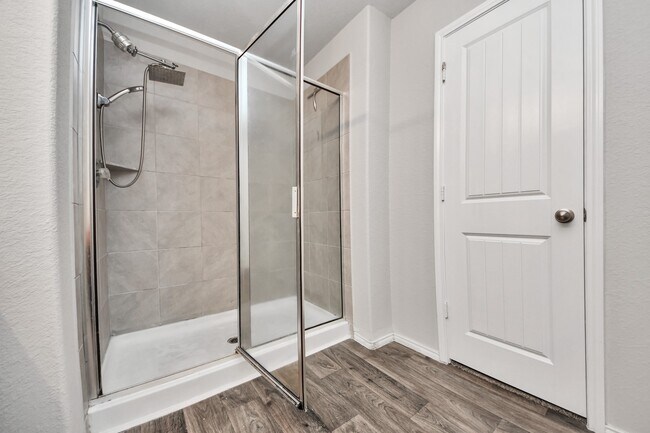 Building Photo - 8302 Rose Petals Ln