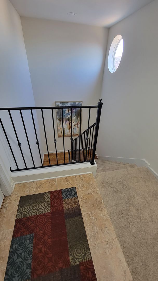 Building Photo - Check out this amazing Downtown Condo!!