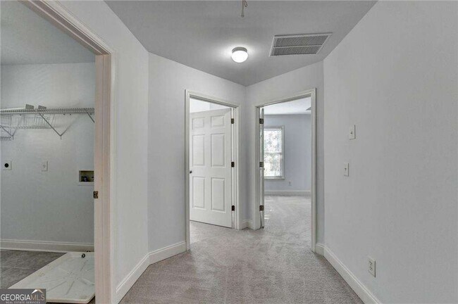 Building Photo - 2104 Nelms Pointe Landing