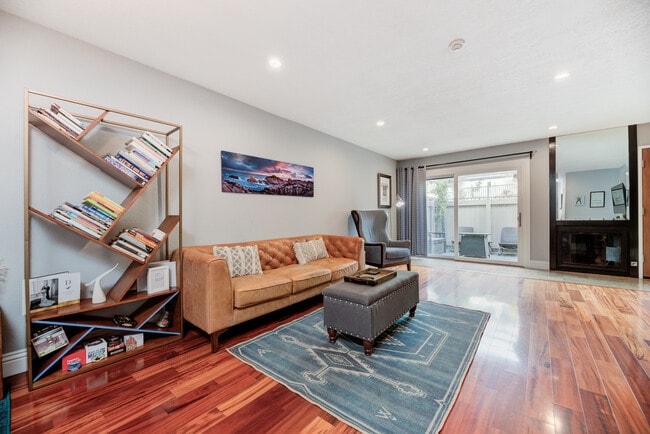 Building Photo - 1405 Goodman Ave