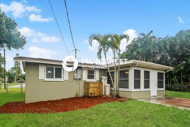 Building Photo - 3 Bedroom Pet-Friendly Home in VENICE, FL with Main Street Renewal
