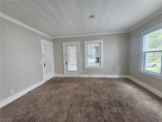 Building Photo - 133 McKinley St