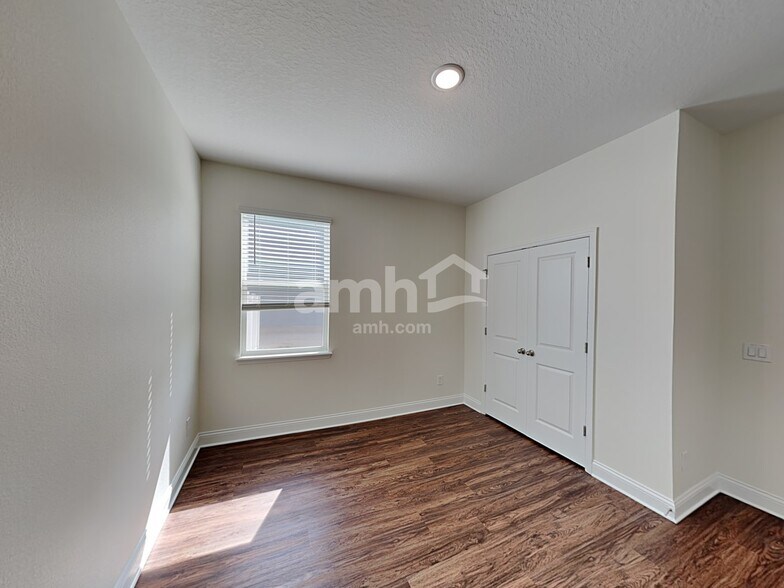 Building Photo - 1108 Winter Stone St