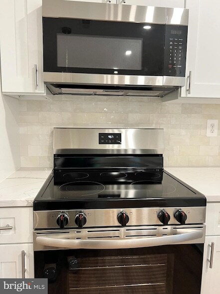 Building Photo - 34 Hornets Nest Ln