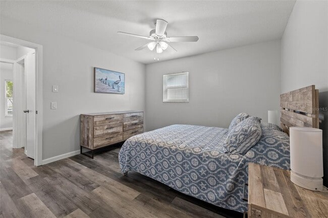 Building Photo - 2832 47th Ave S