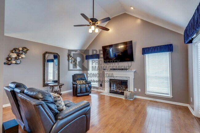 Building Photo - 3 Kyle Ct