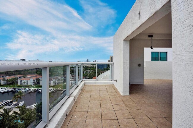 Building Photo - 3131 NE 188th St