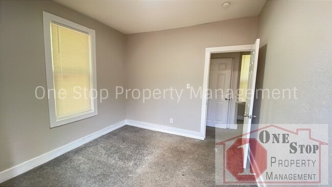 Building Photo - Beautiful 4 Bedroom 2 Bathroom Home in Kan...