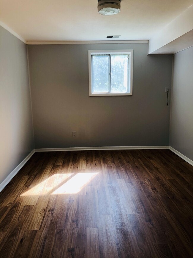 Building Photo - 4244 E Stephens Dr