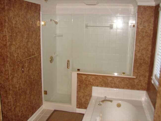 Building Photo - 1325 Beckton Ct