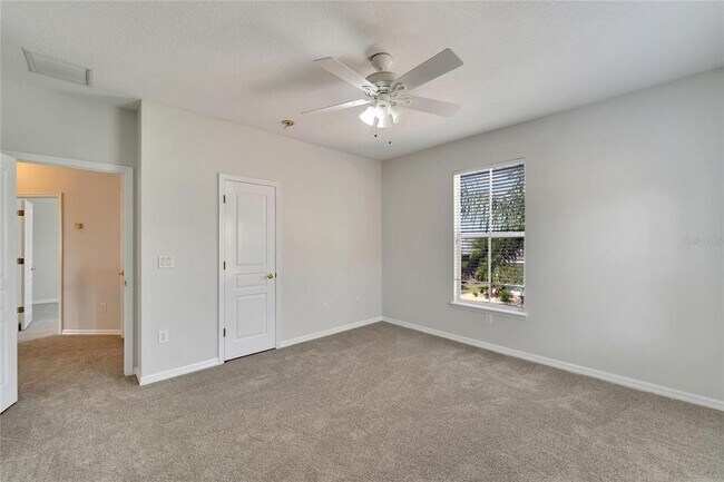 Building Photo - 5604 Skimmer Dr