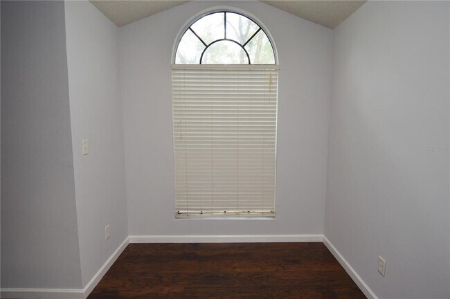 Building Photo - 8635 Mallard Reserve Dr