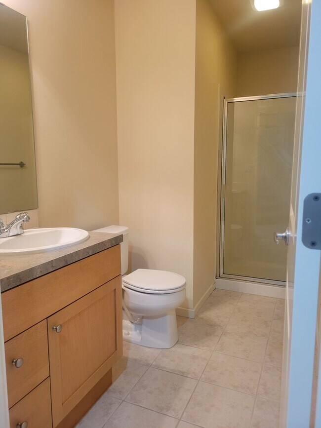 Building Photo - Highly Desirable Community, Beautiful View...
