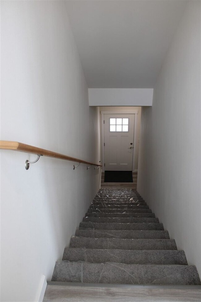 Building Photo - 2 bedroom 2 bathroom Brand  New Construction