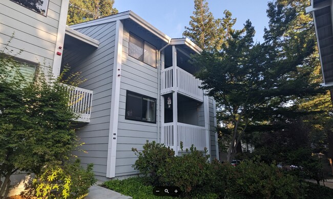 Building Photo - 938 Clark Ave