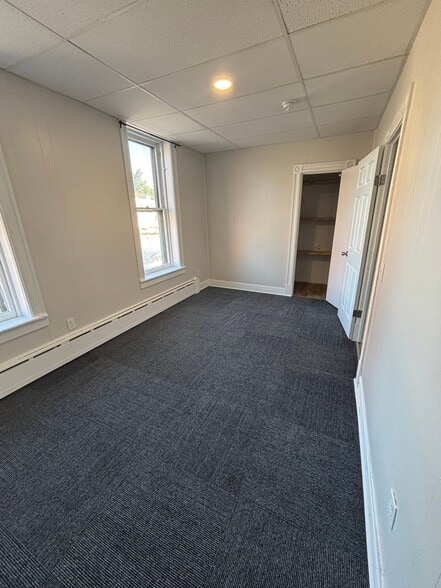 Building Photo - 1440 1st Ave