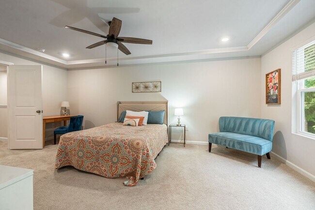 Building Photo - Furnished Pittsboro Rental Long or Mid Term Rental (60 Day minimum)
