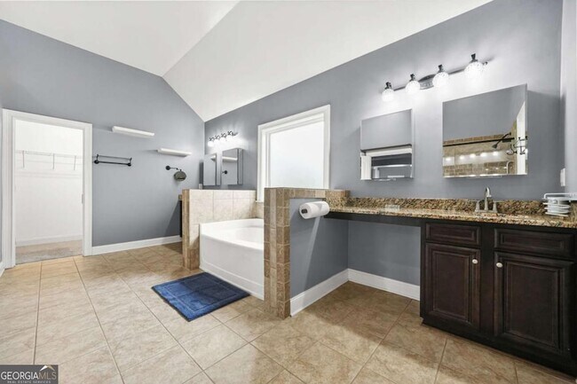 Building Photo - 149 Clubhouse Crossing