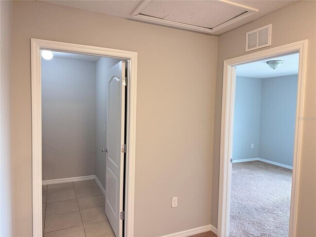 Building Photo - 362 Nova Dr