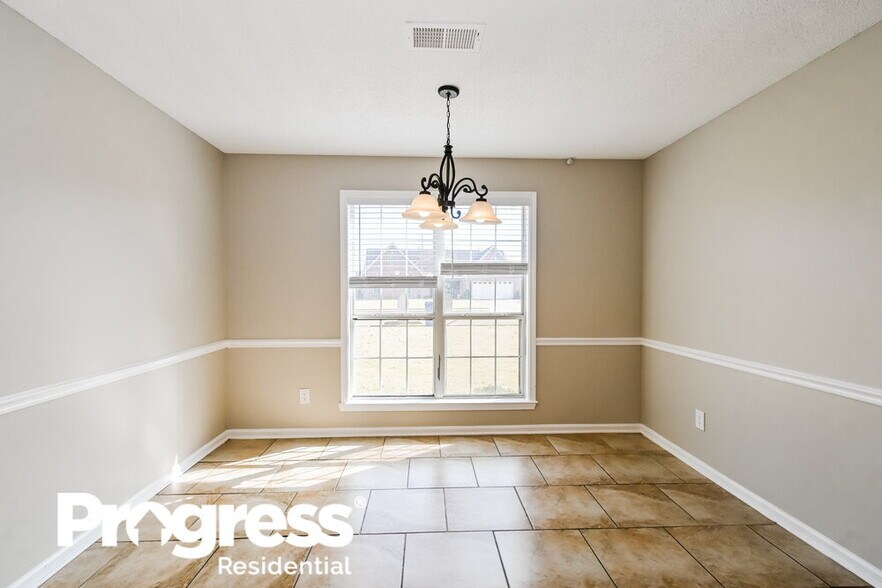 Building Photo - 4533 Meadow Cliff Dr