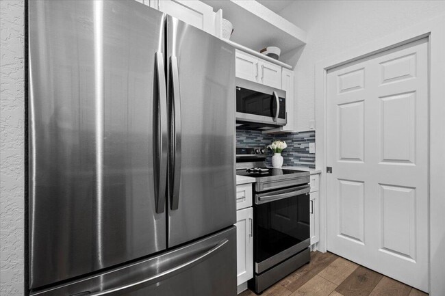 Building Photo - 105 Pennock Landing Cir
