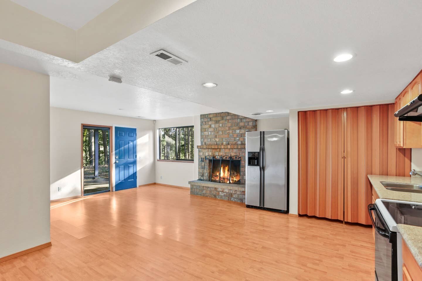Building Photo - 5410 Highlands Dr NE