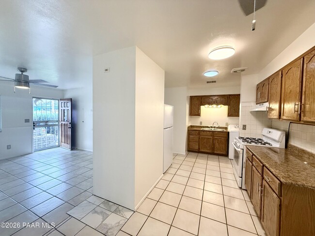 Building Photo - 314 Jovian Dr