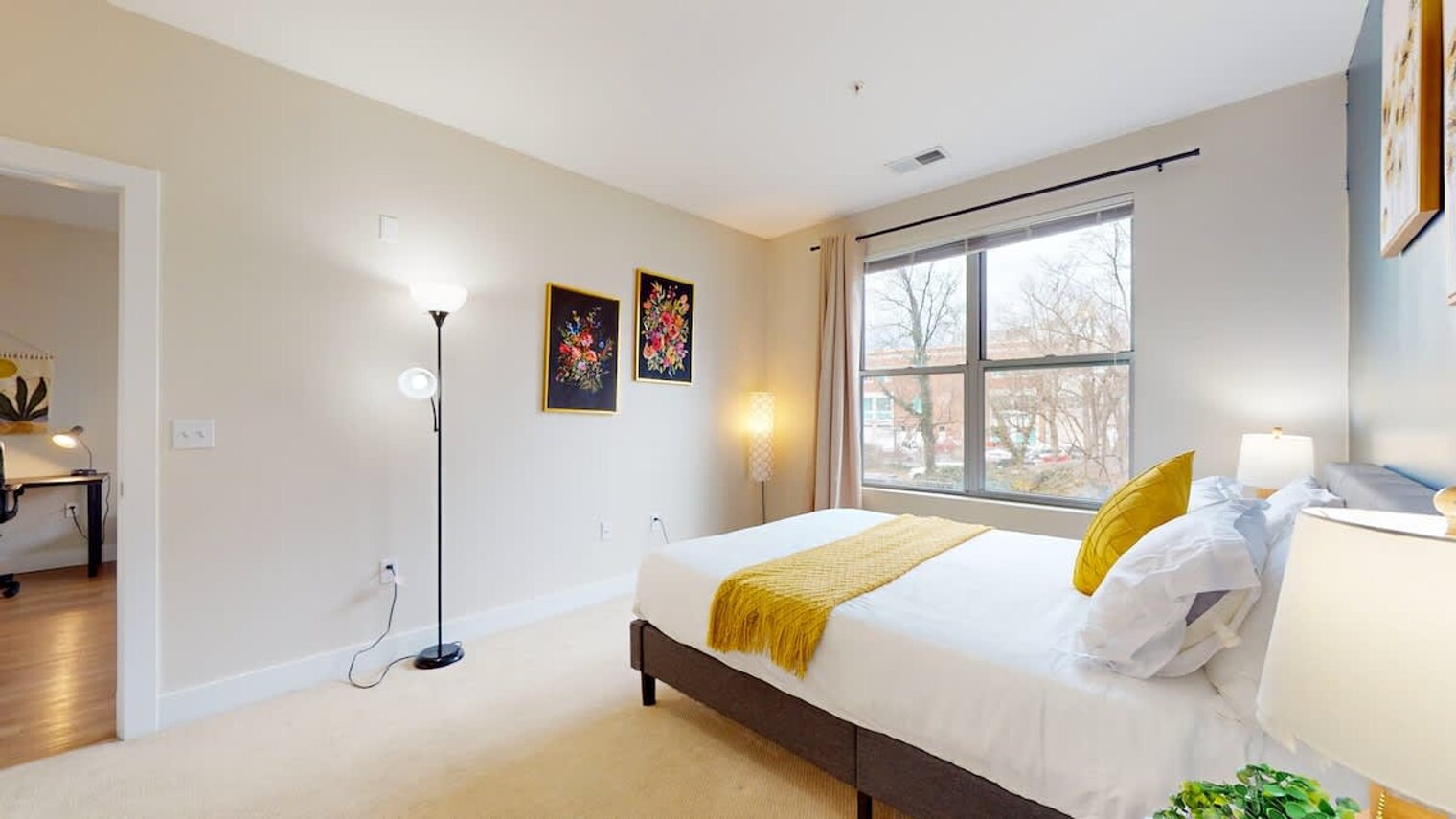 Building Photo - 545 Bedford St