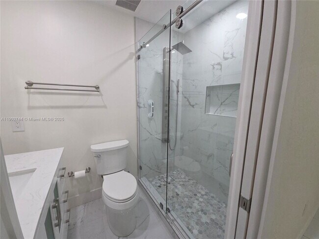 Building Photo - 14056 SW 51st Ln