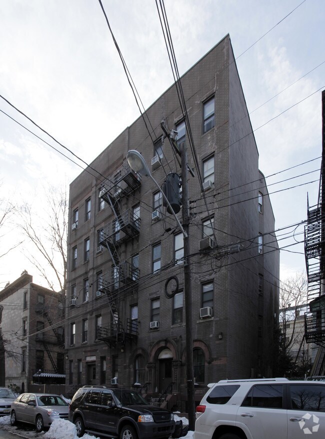 297299 Barrow St 297299 Barrow St Jersey City NJ 07302 Apartment