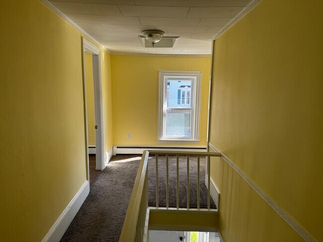 Building Photo - Spacious 3 Bedroom, 1.5 Bath House for Rent in Brewer