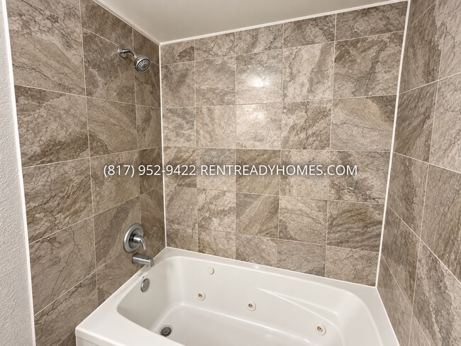 Building Photo - 5332 Marsh Dr
