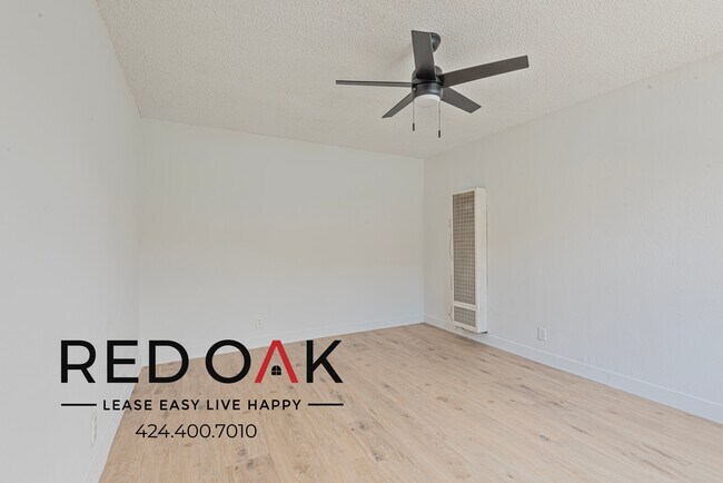 Building Photo - 1212 E 76th Pl