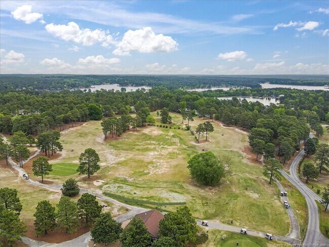 Building Photo - 275 Maplewood Dr