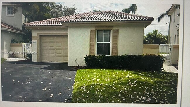 Building Photo - 6952 SW 148 Ln