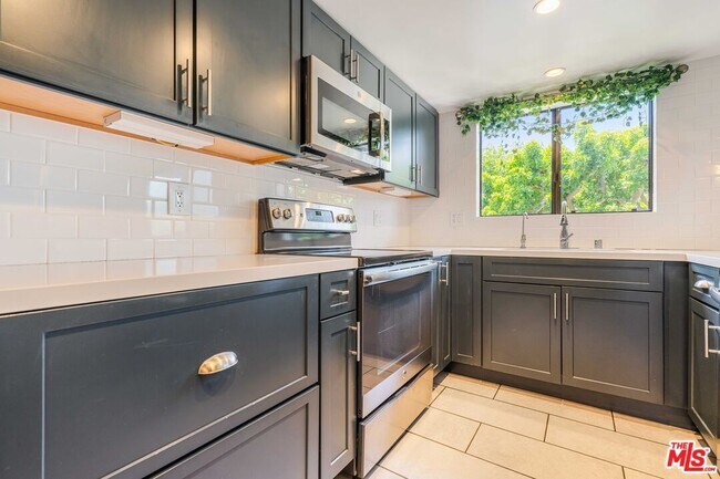 Building Photo - 5000 S Centinela Ave