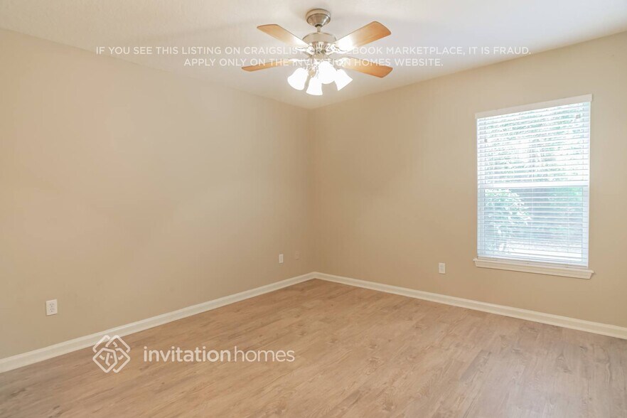 Building Photo - 744 S Heritage Creek Way