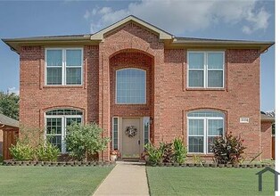 Building Photo - Spacious 4 Bedroom House in Mesquite