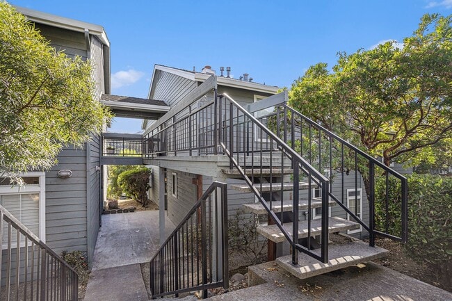 Building Photo - CANYON MEADOWS - Pleasanton's highly desired hidden gem complex...