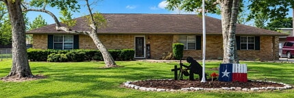 Building Photo - 2509 CR 582