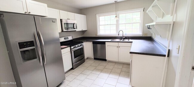 Building Photo - 2723 Waddell Rd
