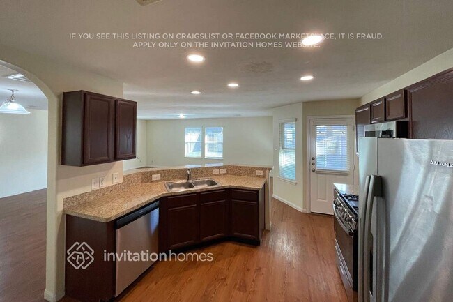 Building Photo - 18819 Dennington Dr