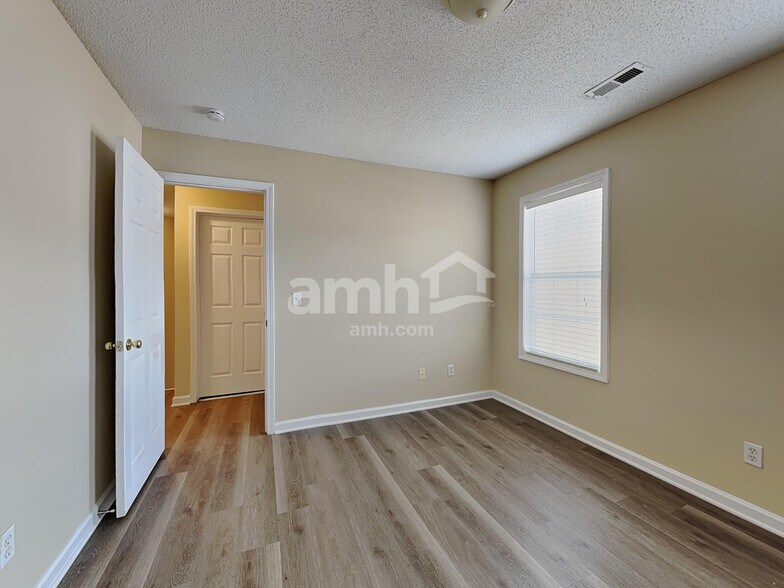 Building Photo - 6613 Ivy Stone Dr